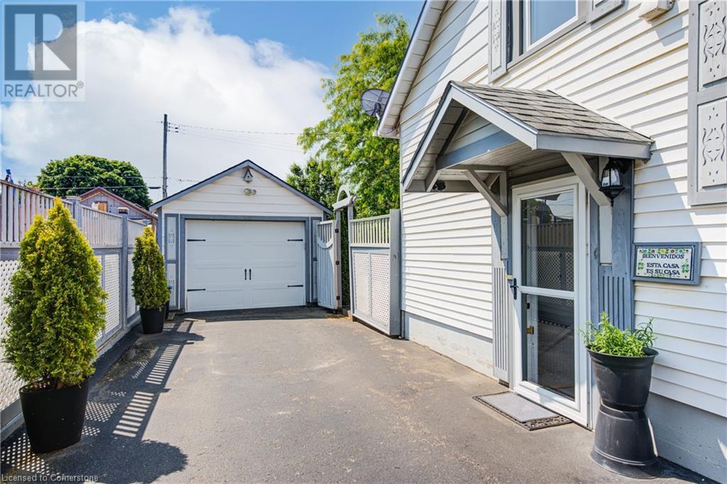 Property at 222 CHURCH Street E image 5