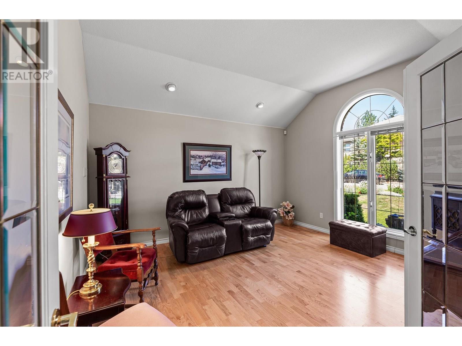 2217 Breckenridge Court, Kelowna, British Columbia  V1V 1W2 - Photo 7 - 10354884