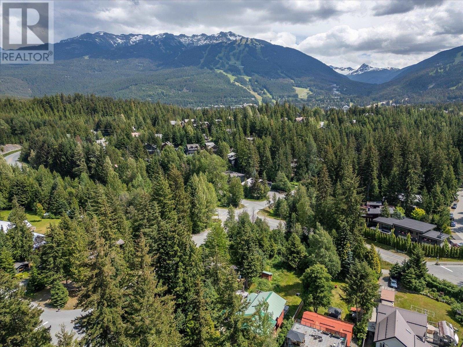 6400 Easy Street, Whistler, British Columbia  V8E 0C5 - Photo 30 - R3023308