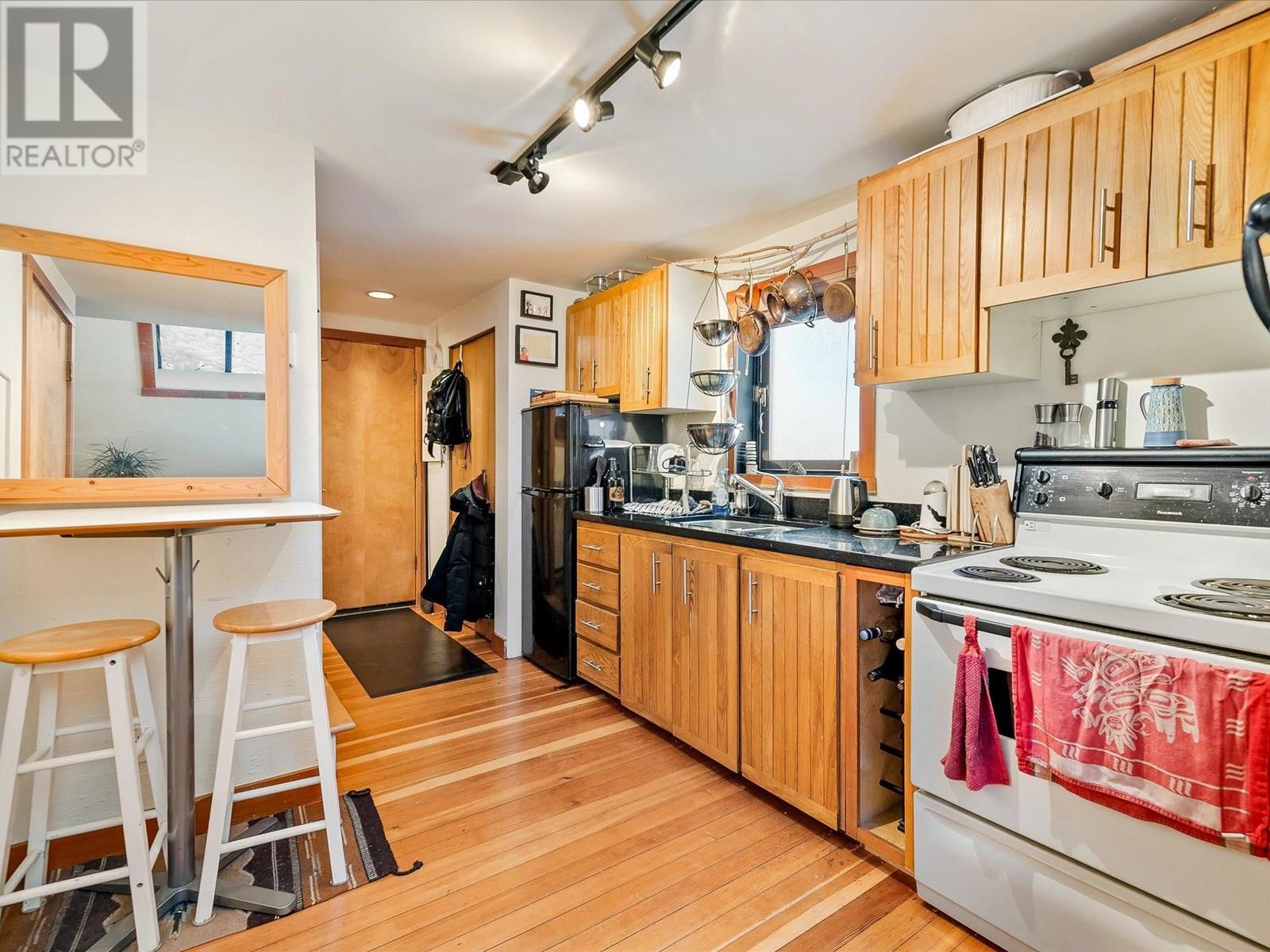 6400 Easy Street, Whistler, British Columbia  V8E 0C5 - Photo 36 - R3023308