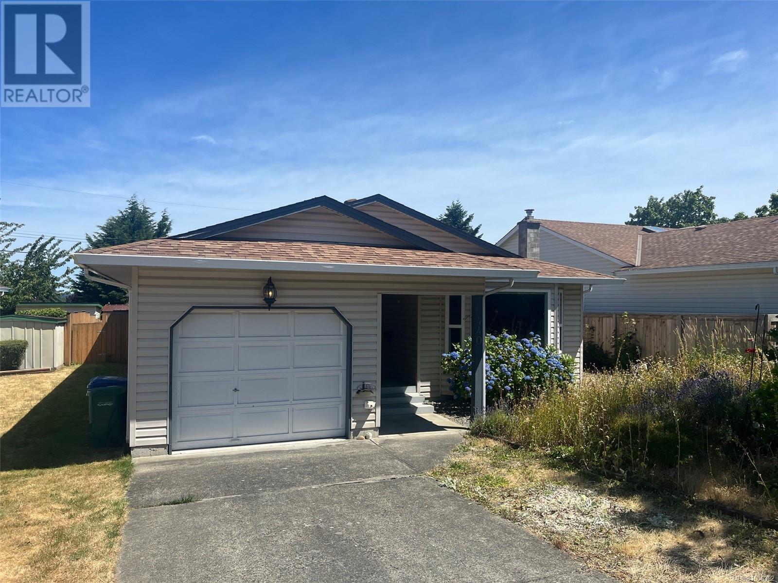 Property at 440 Hillcrest Ave image 1