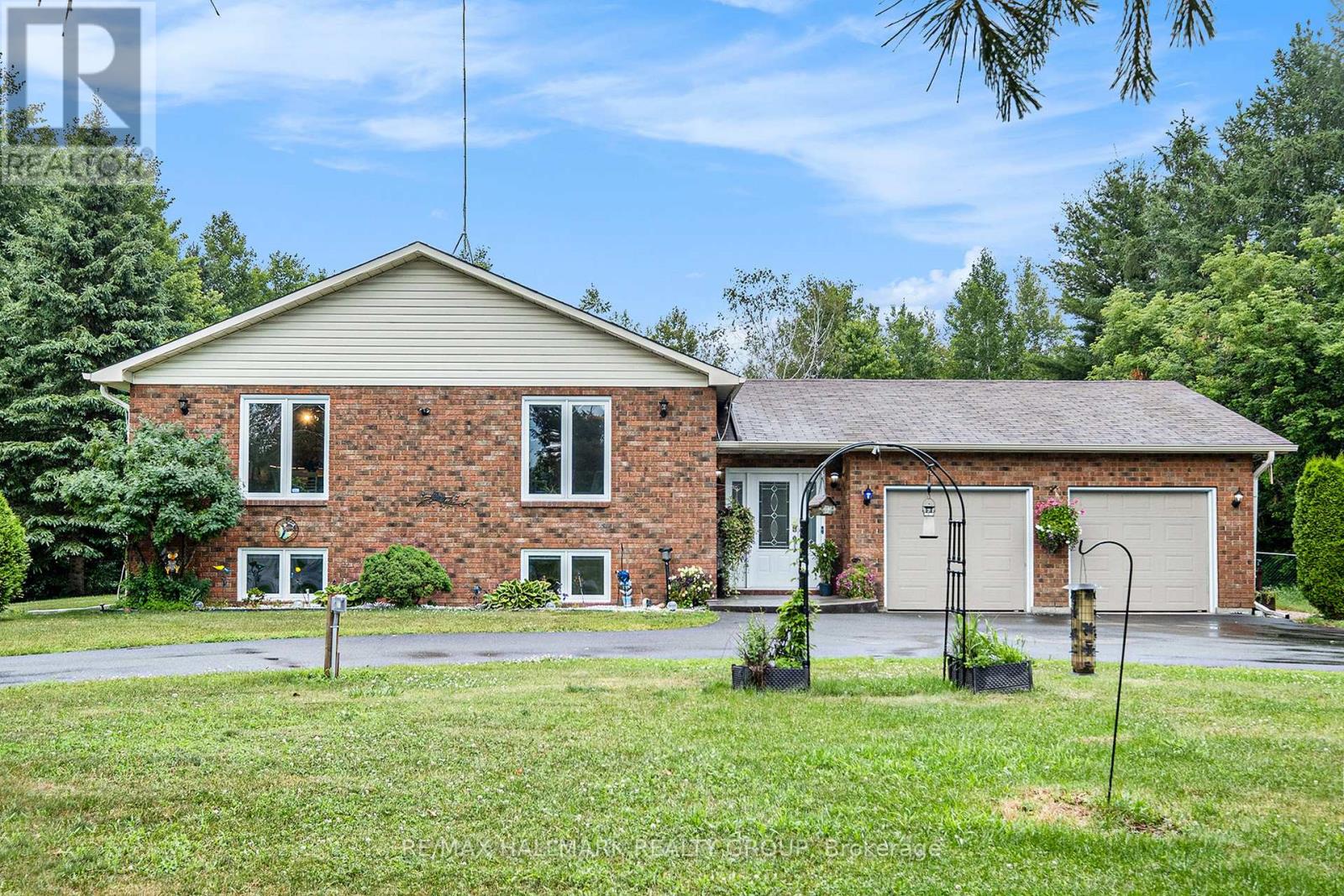 Property at 65 BEAVER LANE image 2