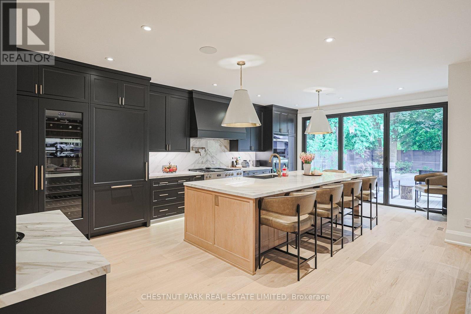 142 Buckingham Avenue, Toronto, Ontario  M4N 1R6 - Photo 11 - C12264499