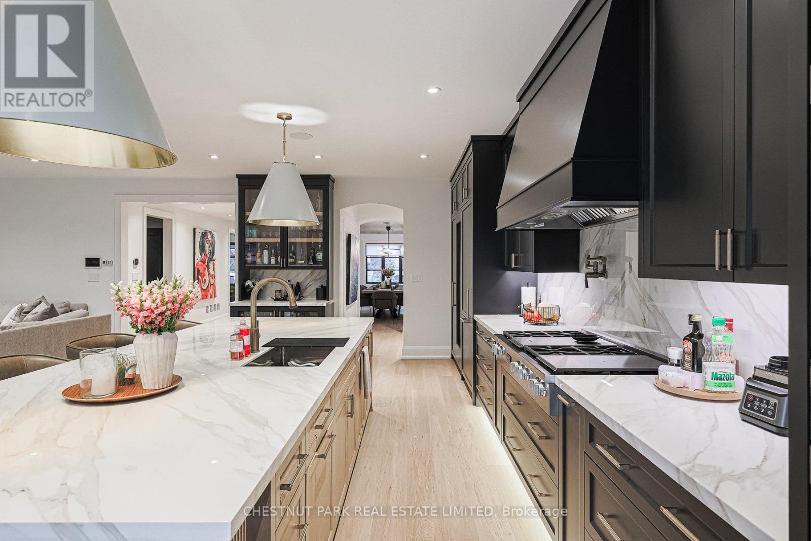 142 Buckingham Avenue, Toronto, Ontario  M4N 1R6 - Photo 13 - C12264499