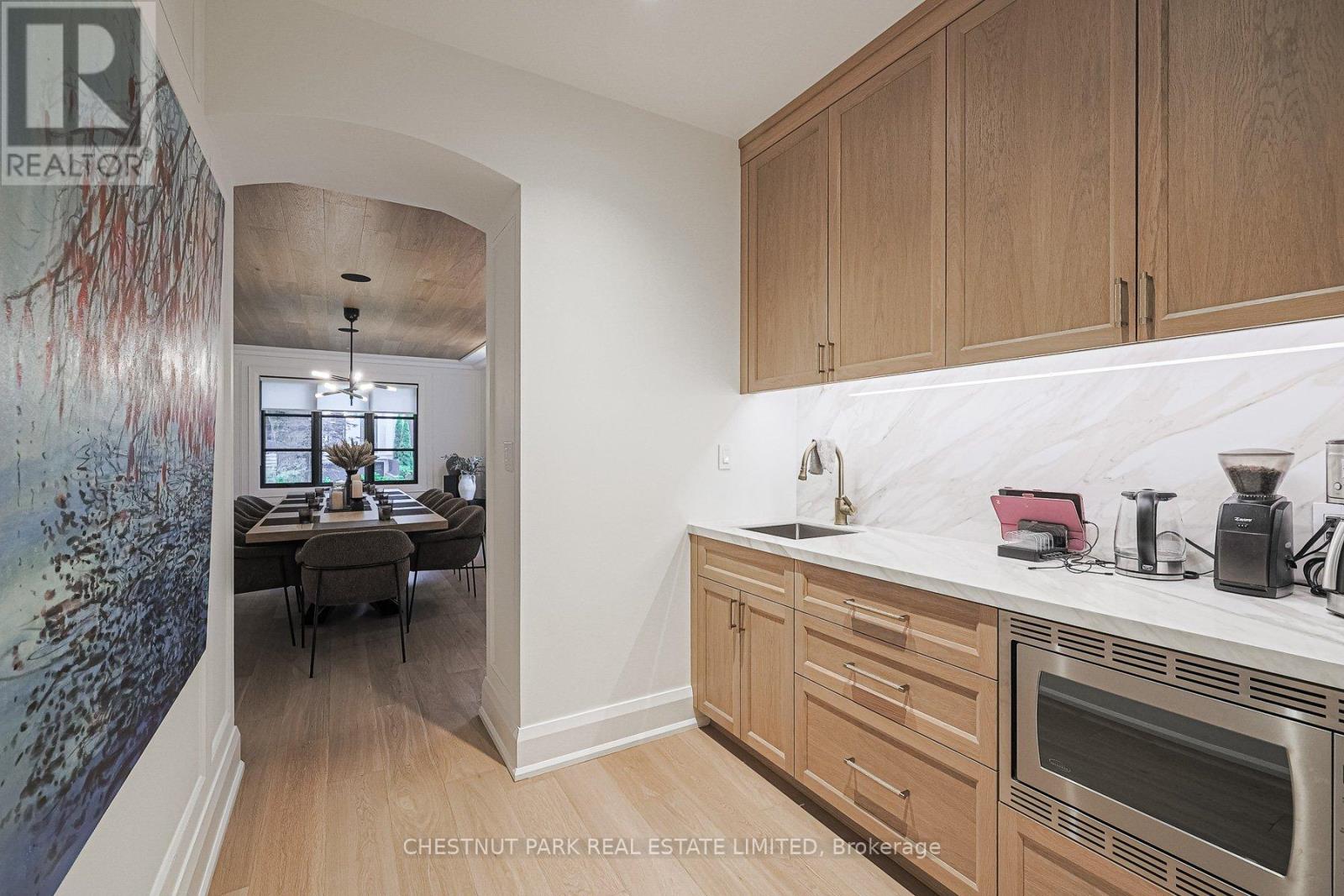 142 Buckingham Avenue, Toronto, Ontario  M4N 1R6 - Photo 14 - C12264499