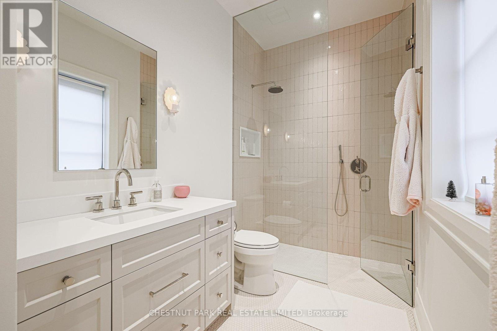 142 Buckingham Avenue, Toronto, Ontario  M4N 1R6 - Photo 42 - C12264499
