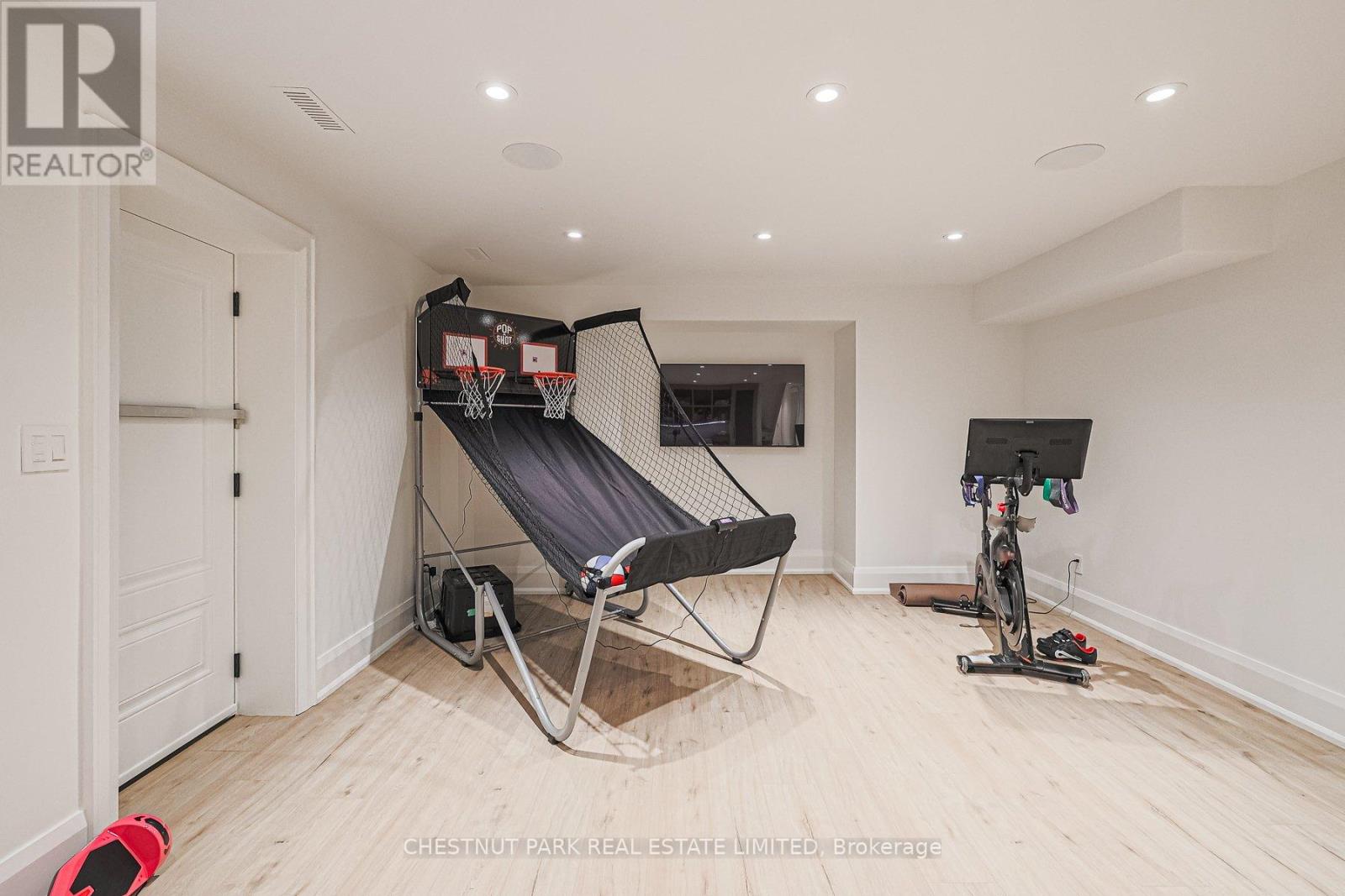 142 Buckingham Avenue, Toronto, Ontario  M4N 1R6 - Photo 49 - C12264499