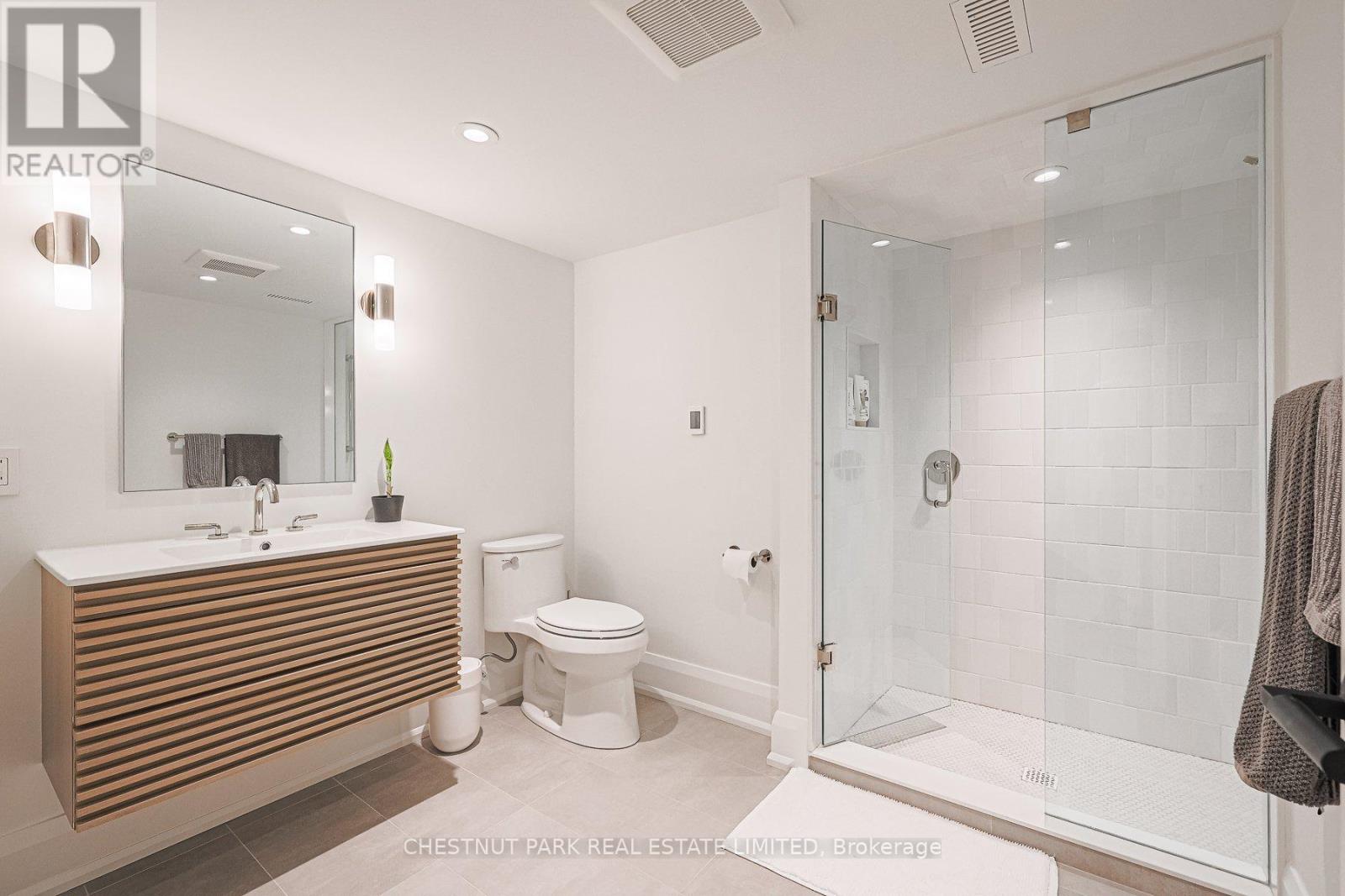 142 Buckingham Avenue, Toronto, Ontario  M4N 1R6 - Photo 50 - C12264499
