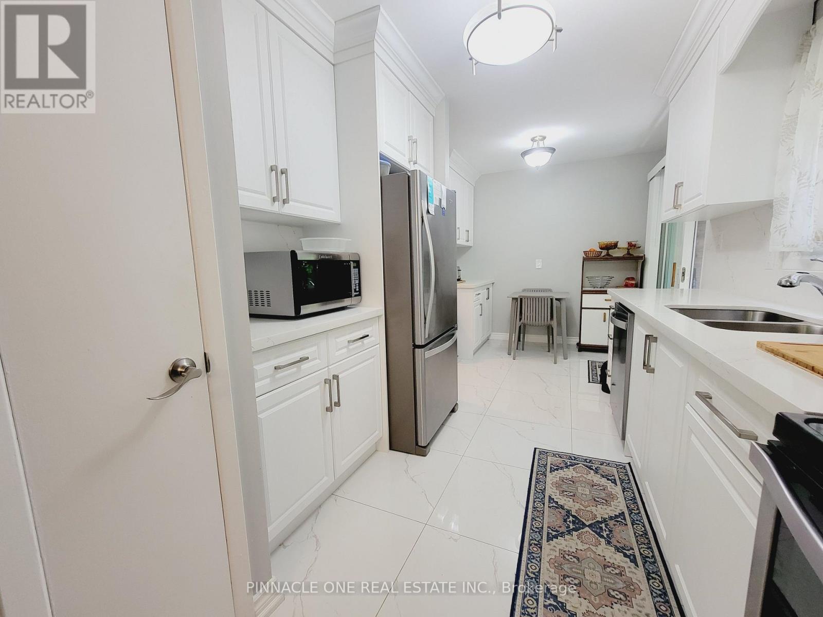 61 Applegate Crescent, Toronto, Ontario  M2H 2R5 - Photo 11 - C12264539