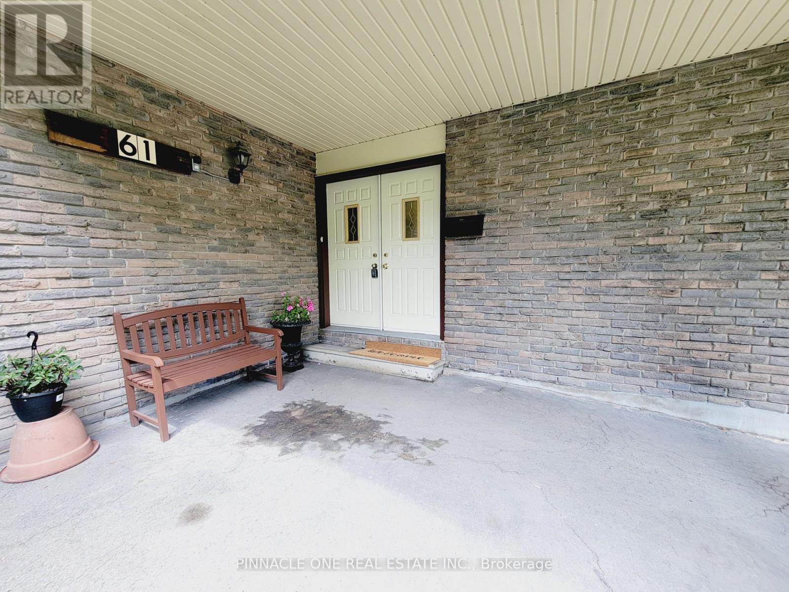 Property at 61 APPLEGATE CRESCENT image 4