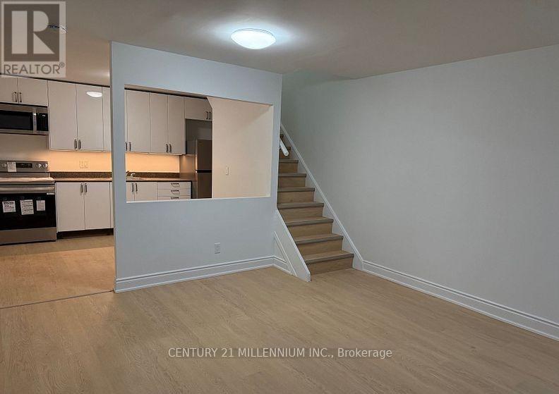 909a Danforth Avenue, Toronto, Ontario  M4J 1L8 - Photo 2 - E12264337