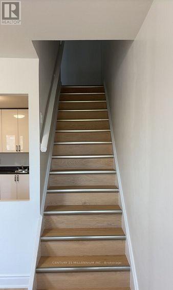 909a Danforth Avenue, Toronto, Ontario  M4J 1L8 - Photo 3 - E12264337