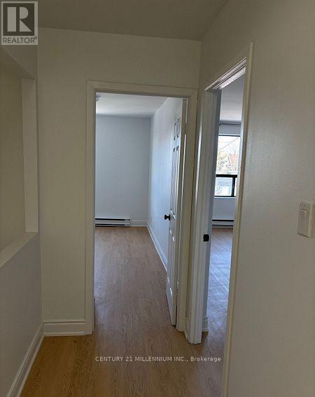 909a Danforth Avenue, Toronto, Ontario  M4J 1L8 - Photo 4 - E12264337