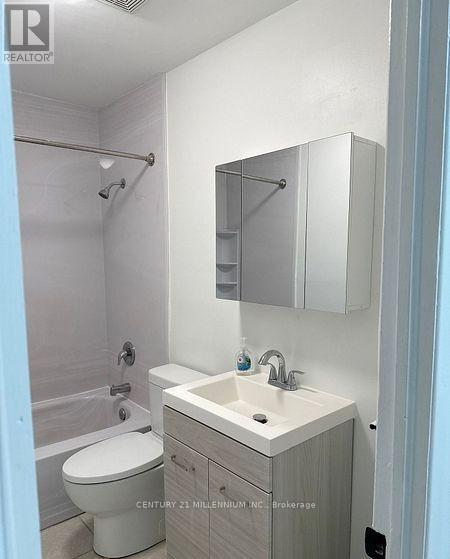 909a Danforth Avenue, Toronto, Ontario  M4J 1L8 - Photo 9 - E12264337