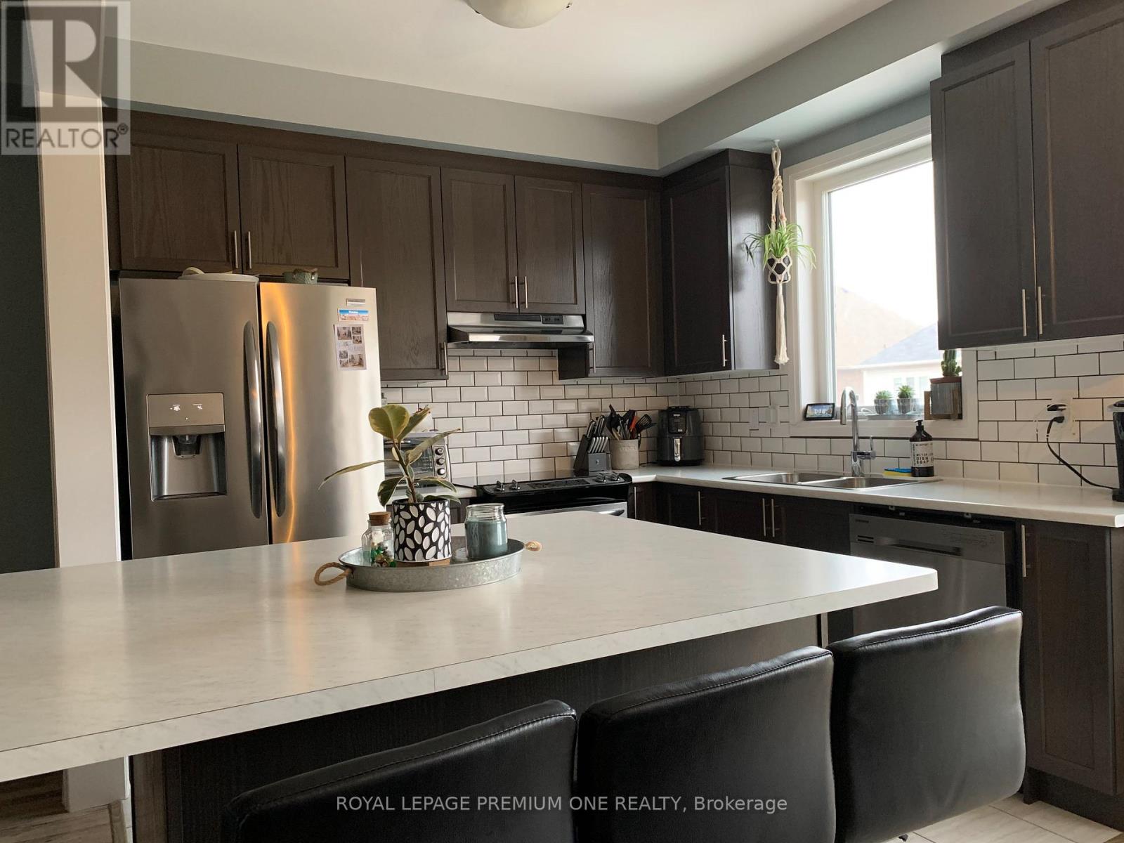 Property at 50 CASSERLEY CRESCENT image 4