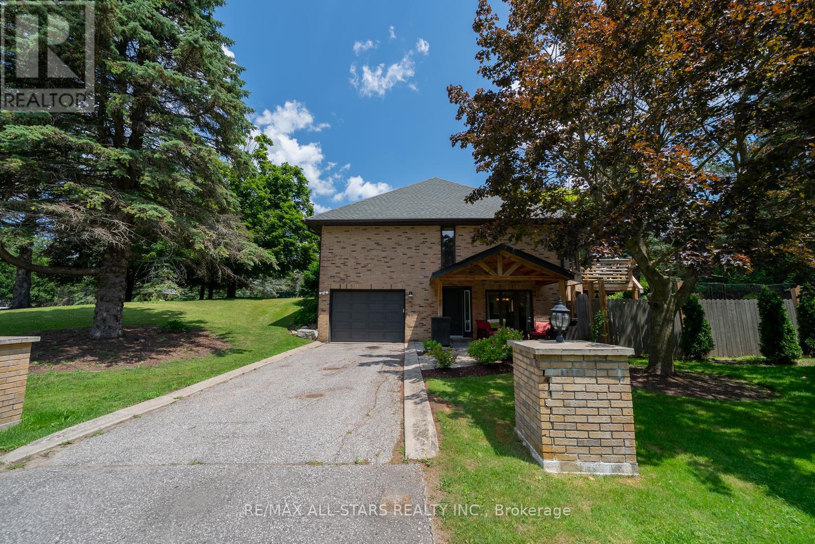 3 Marilyn Avenue, Whitchurch-Stouffville, Ontario  L4A 2C8 - Photo 36 - N12264302
