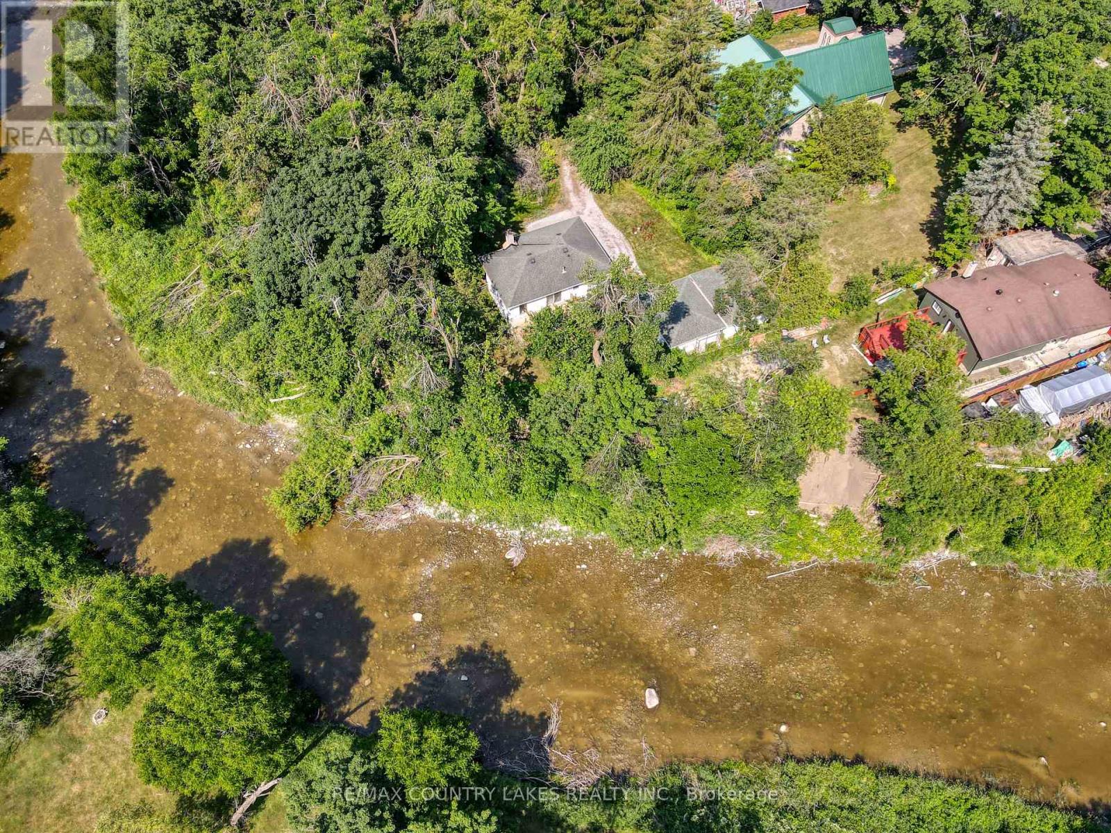 Property at 413 MAIN STREET image 3