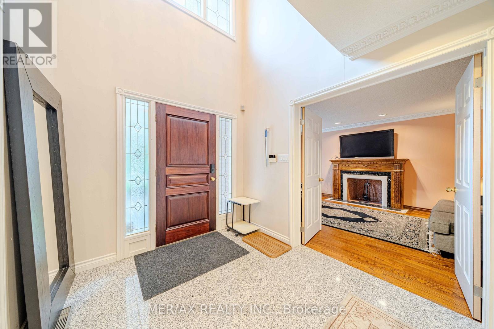 Property at 659 SIXTEENTH AVENUE image 4
