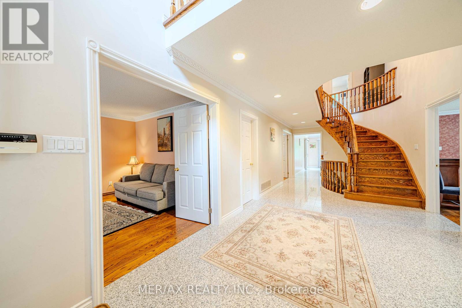 Property at 659 SIXTEENTH AVENUE image 5
