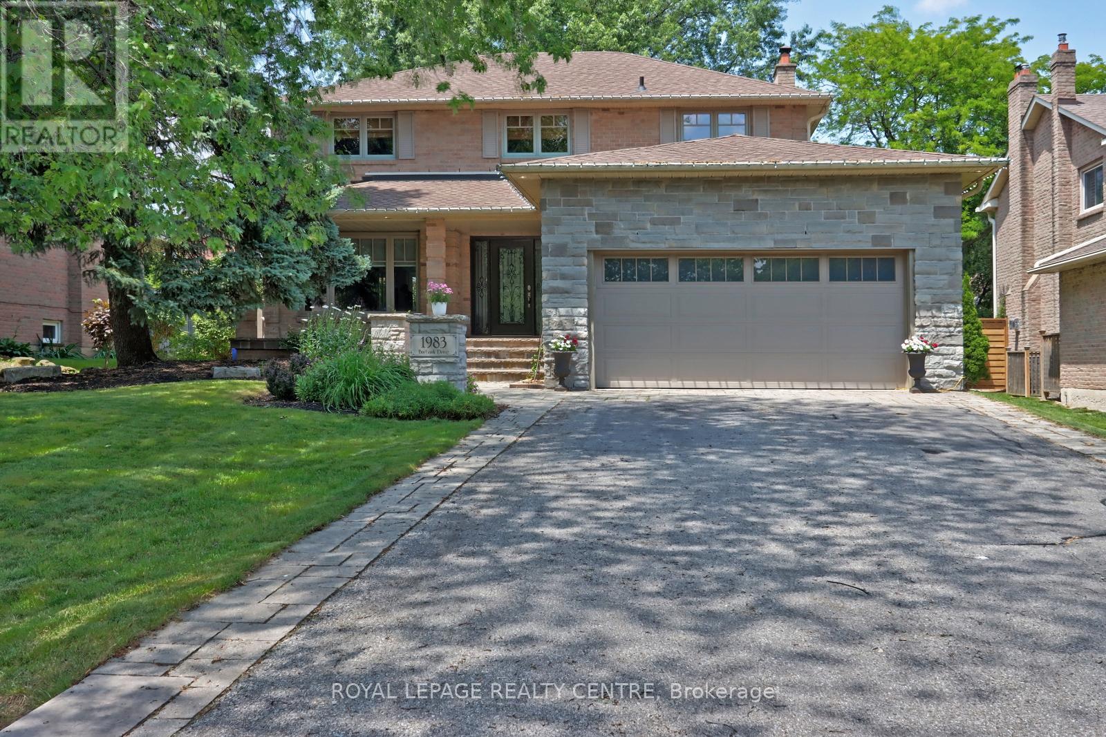 Property at 1983 BURBANK DRIVE image 1