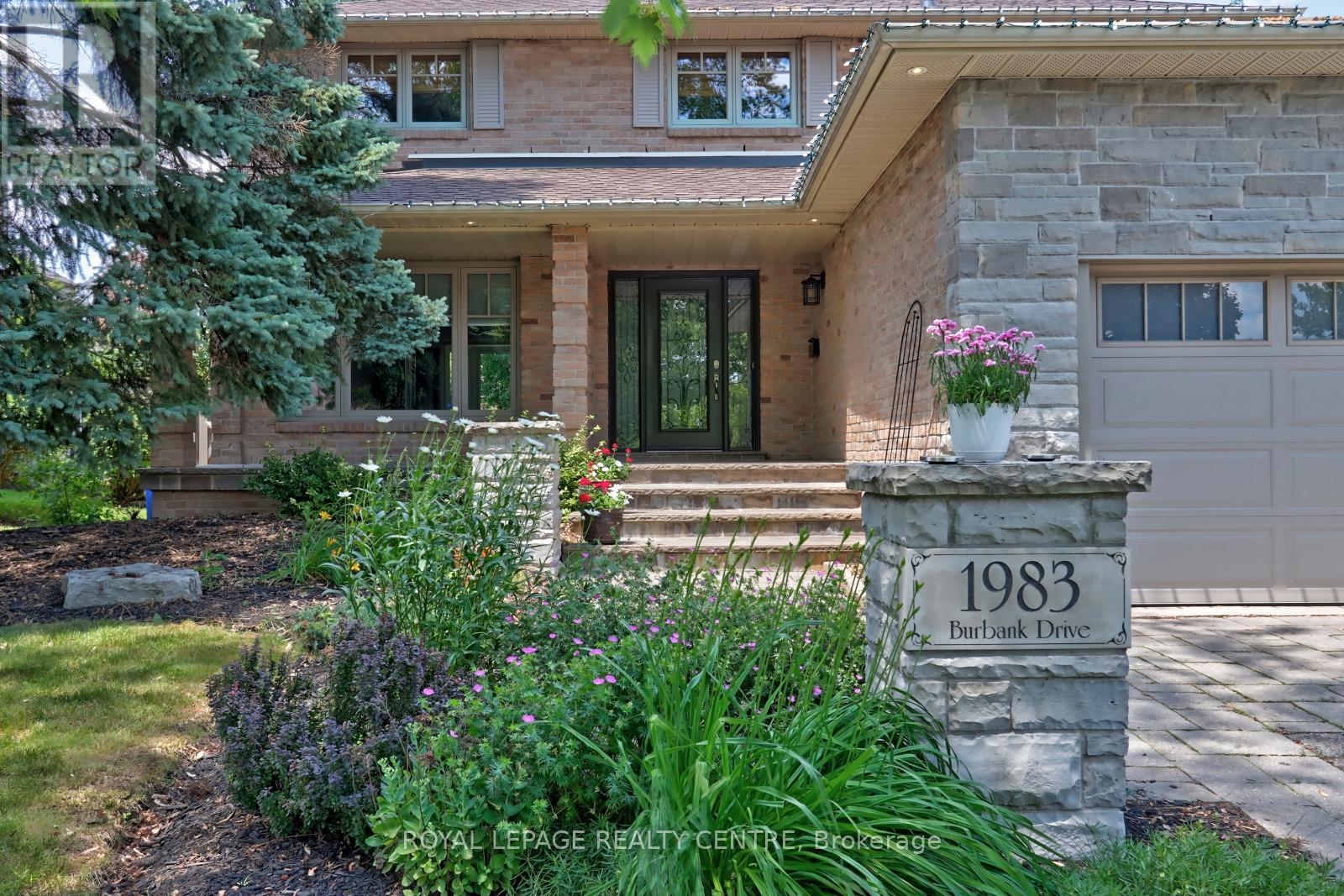 Property at 1983 BURBANK DRIVE image 3