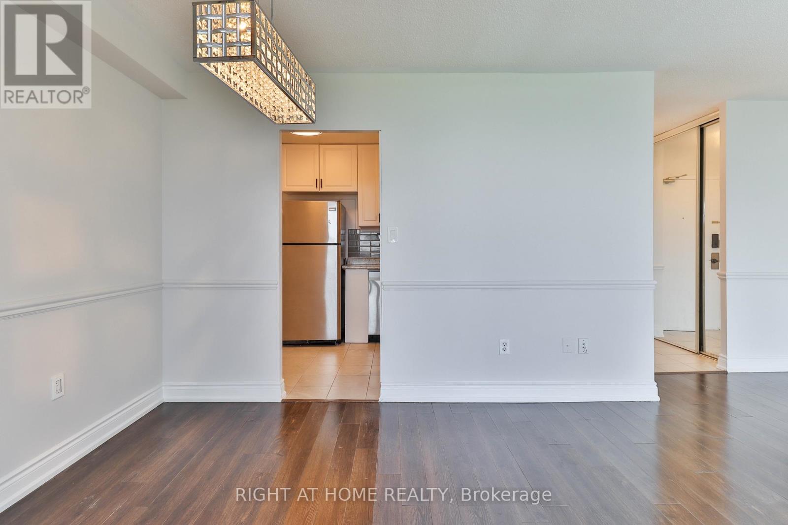 909 - 335 Driftwood Avenue, Toronto (Black Creek), Ontario  M3N 2P3 - Photo 18 - W12264366