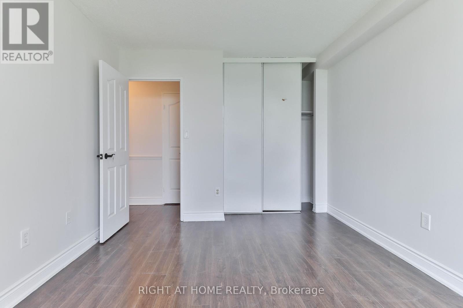 909 - 335 Driftwood Avenue, Toronto (Black Creek), Ontario  M3N 2P3 - Photo 21 - W12264366
