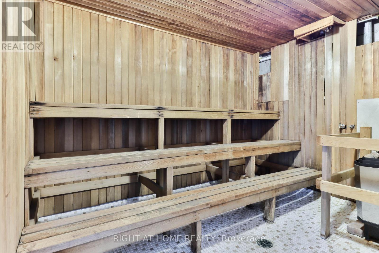 909 - 335 Driftwood Avenue, Toronto (Black Creek), Ontario  M3N 2P3 - Photo 6 - W12264366