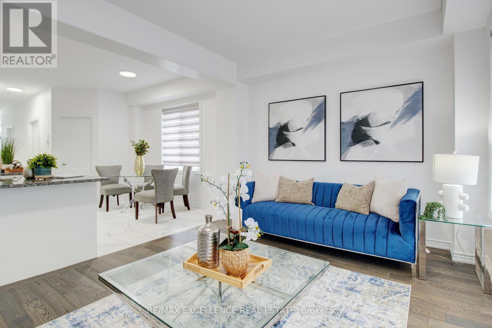 49 Malcolm Crescent, Haldimand, Ontario  N3W 0E9 - Photo 8 - X12264204