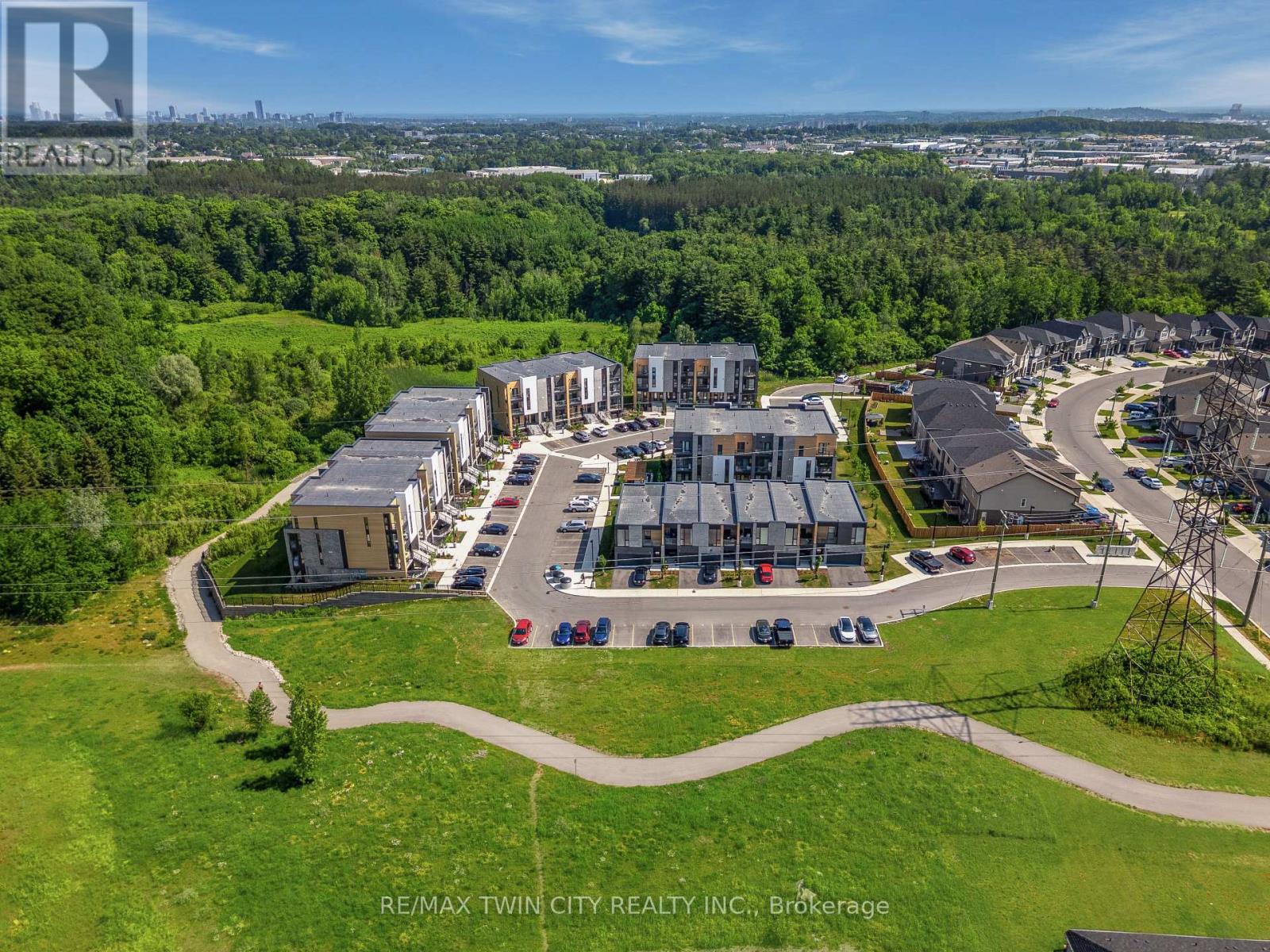 86 - 261 Woodbine Avenue, Kitchener, Ontario  N2R 0S7 - Photo 41 - X12264406