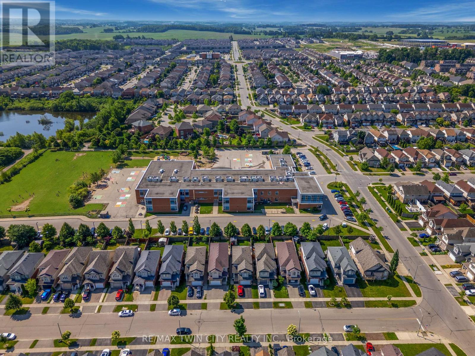 86 - 261 Woodbine Avenue, Kitchener, Ontario  N2R 0S7 - Photo 48 - X12264406