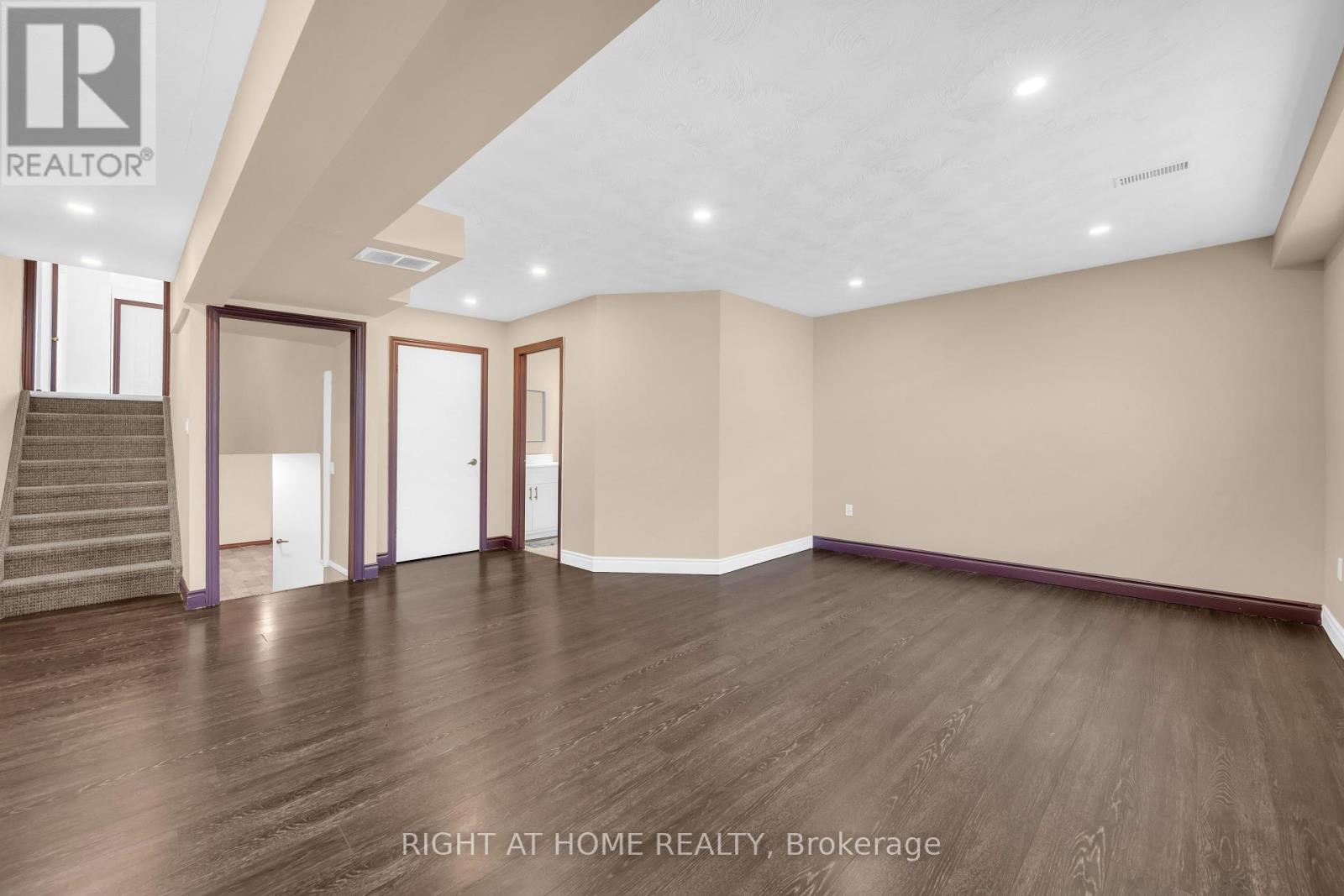 7651 Swan Street, Niagara Falls, Ontario  L2H 2R1 - Photo 12 - X12264417