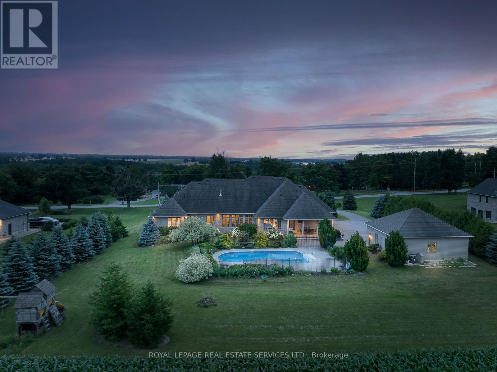 391 Robinson Road, Brantford, Ontario  N3R 0B8 - Photo 3 - X12264437