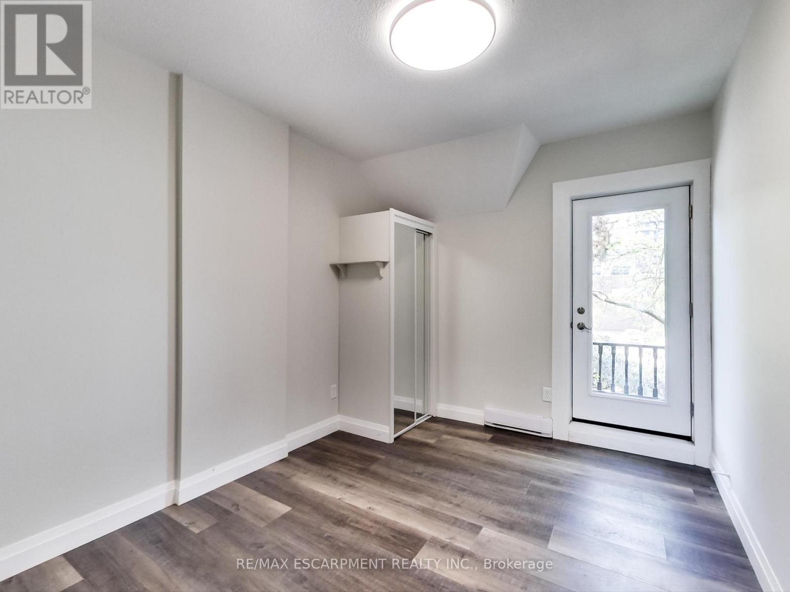 51 Augusta Street, Hamilton (Corktown), Ontario  L8N 1P8 - Photo 36 - X12264451