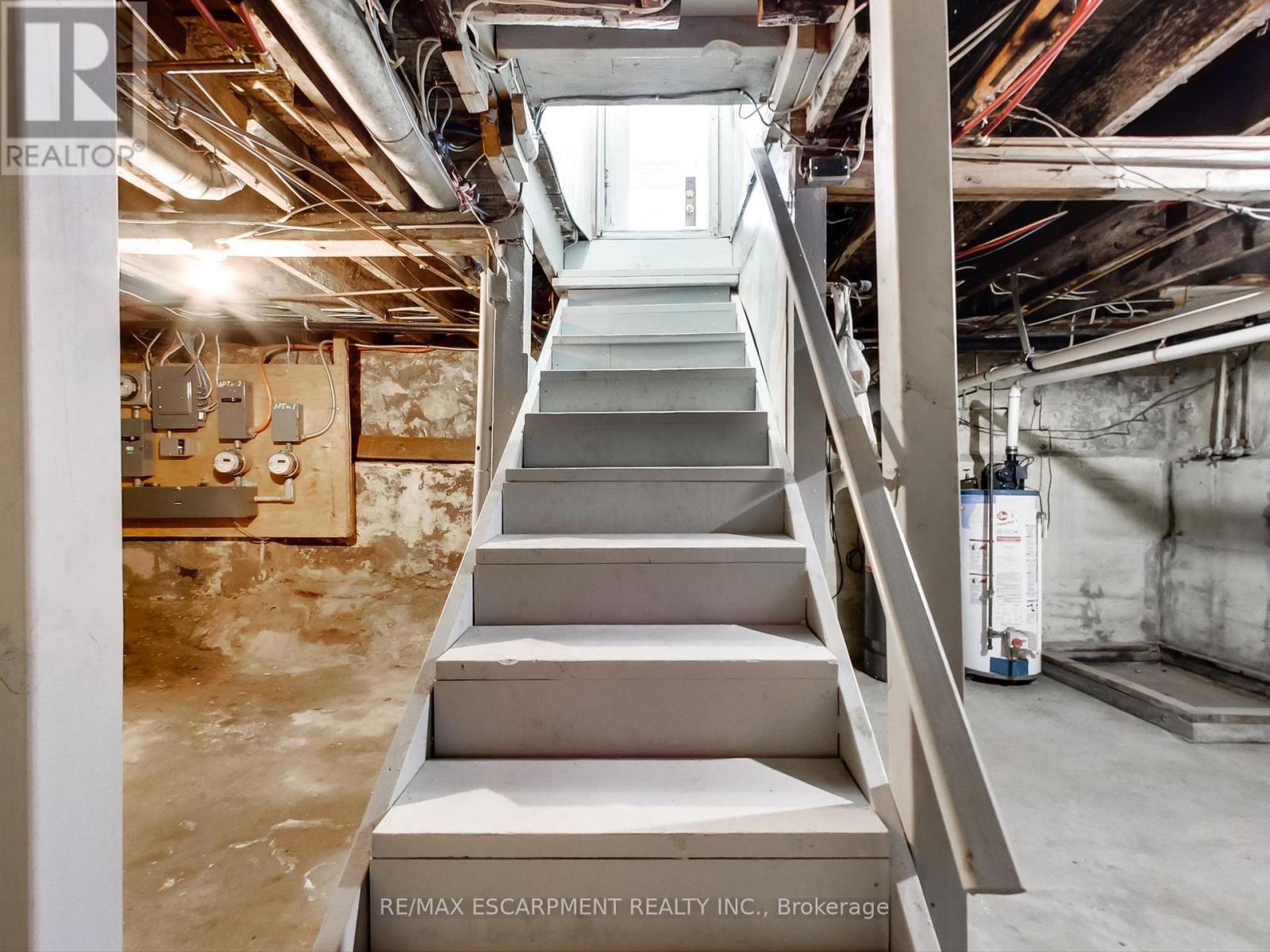 51 Augusta Street, Hamilton (Corktown), Ontario  L8N 1P8 - Photo 41 - X12264451