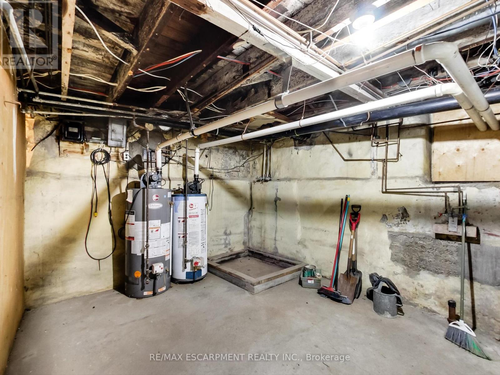 51 Augusta Street, Hamilton (Corktown), Ontario  L8N 1P8 - Photo 42 - X12264451