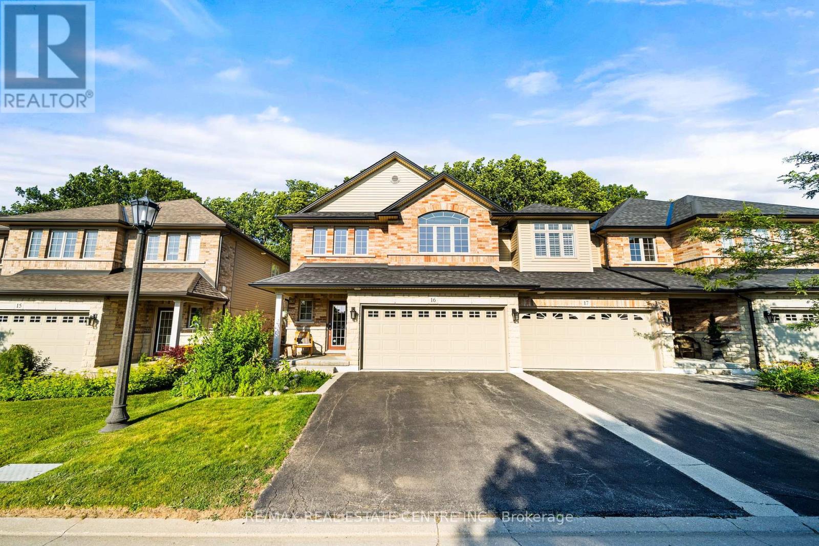 Property at 16 - 441 STONEHENGE DRIVE image 2