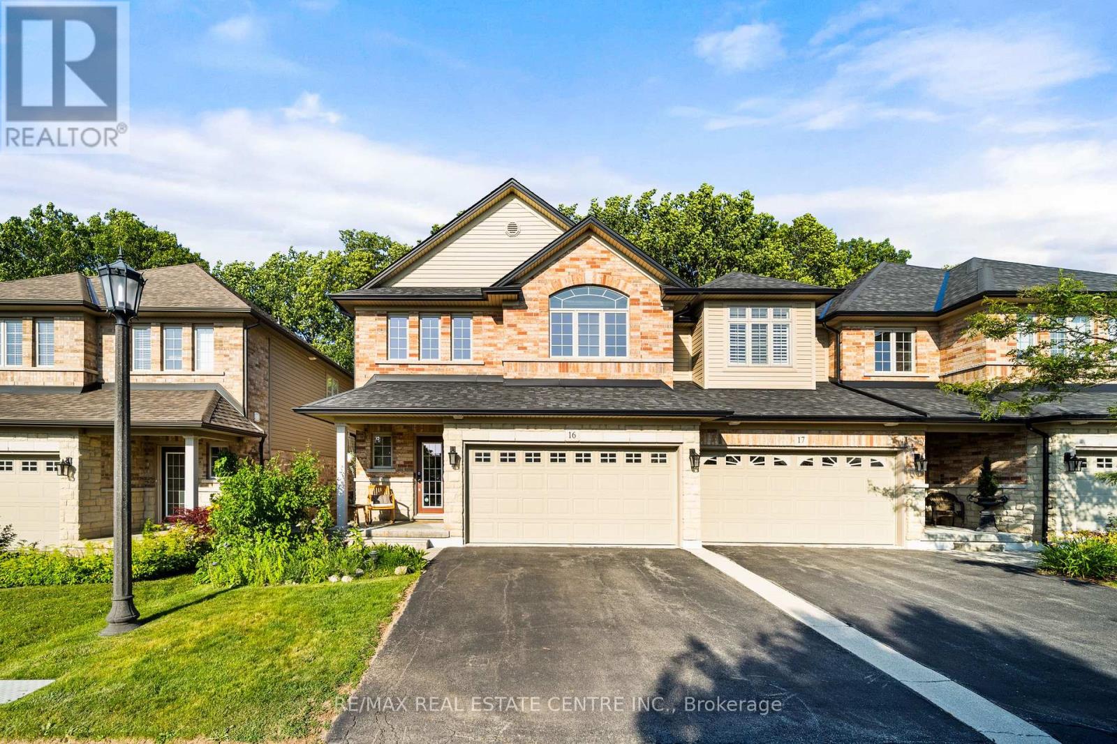 Property at 16 - 441 STONEHENGE DRIVE image 3