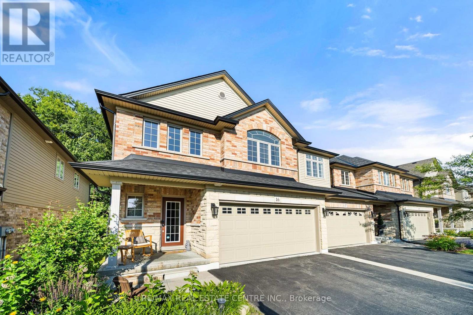 Property at 16 - 441 STONEHENGE DRIVE image 4