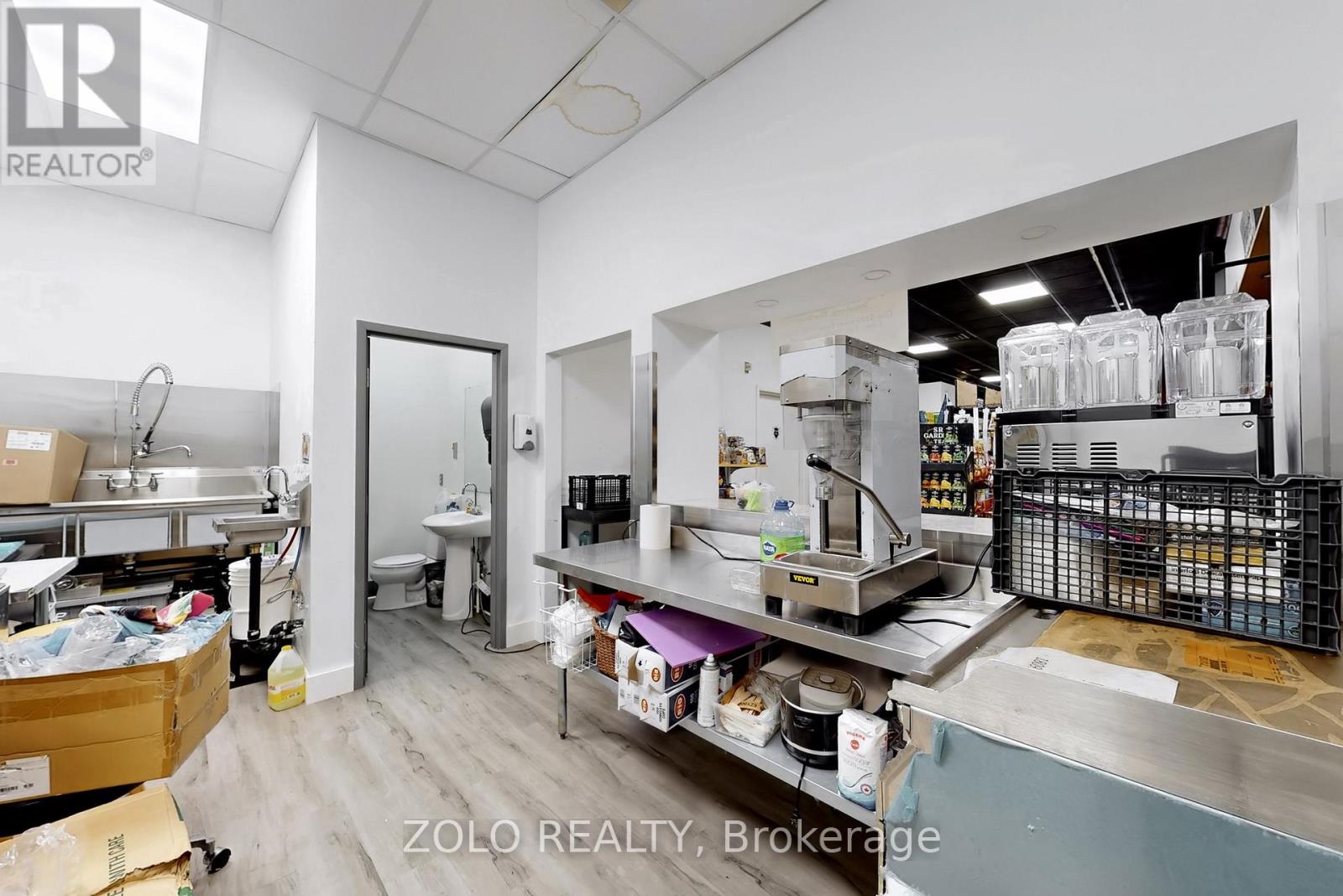 Main - 101 Wyndham Street N, Guelph (Downtown), Ontario  N1H 4E9 - Photo 26 - X12264543