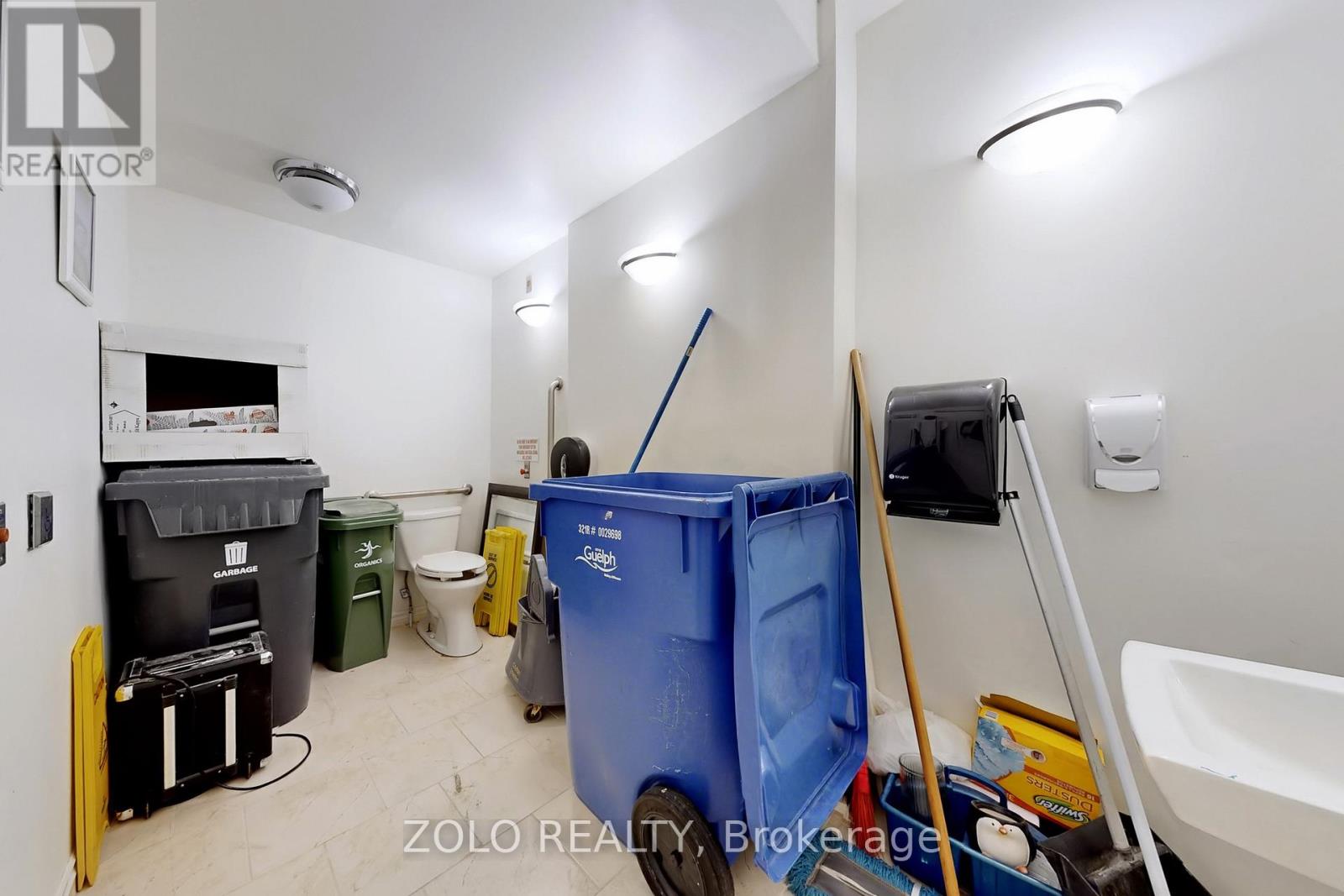 Main - 101 Wyndham Street N, Guelph (Downtown), Ontario  N1H 4E9 - Photo 27 - X12264543