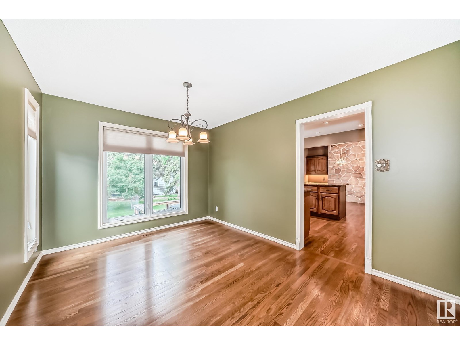Property at 114 Fairway DR NW image 1