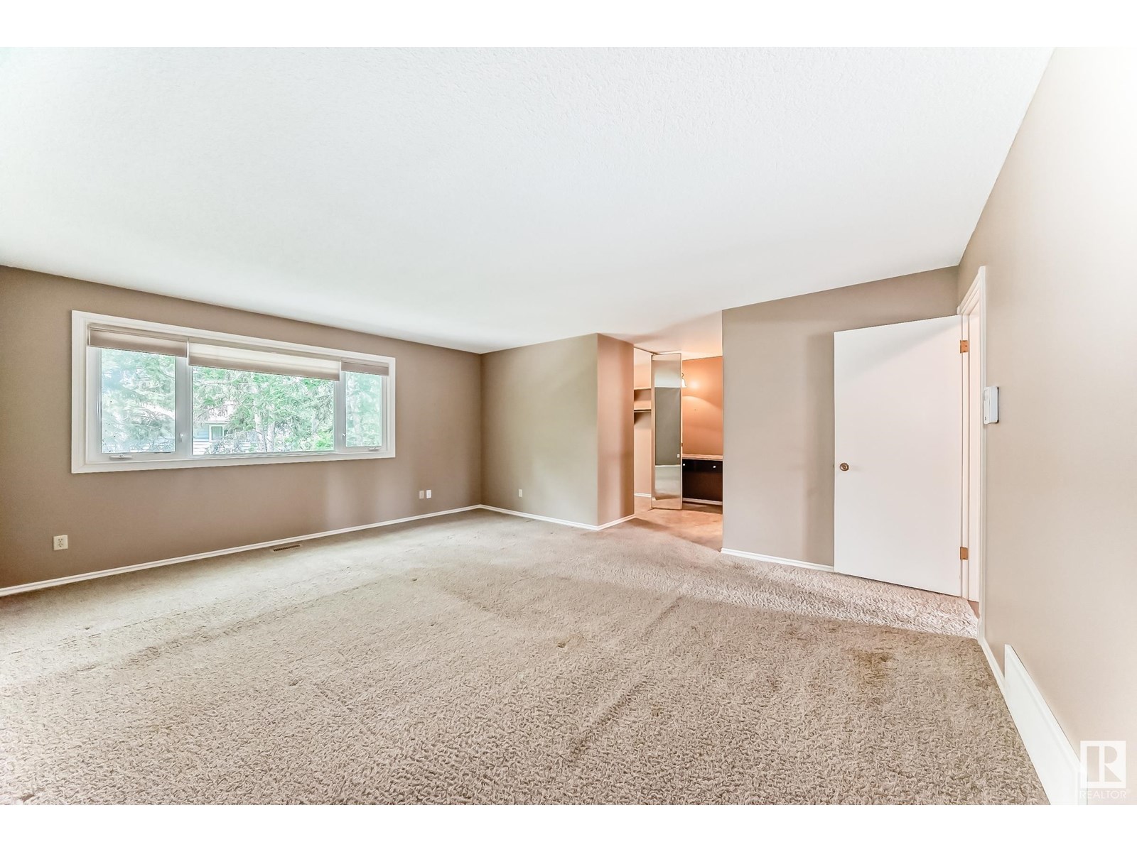 Property at 114 Fairway DR NW image 5