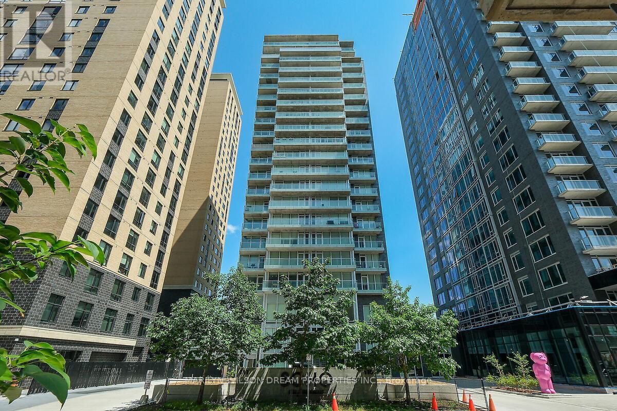 Property at 1101 - 111 CHAMPAGNE AVENUE S image 1