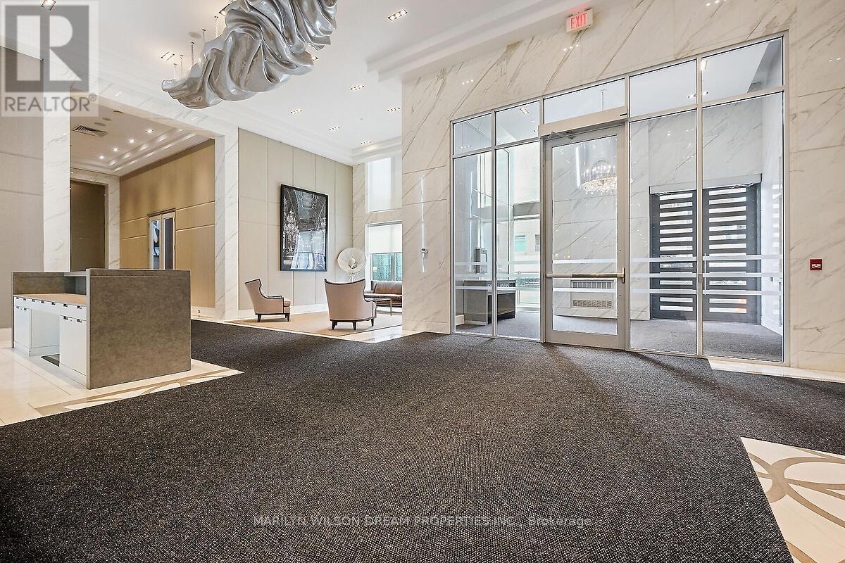 Property at 1101 - 111 CHAMPAGNE AVENUE S image 5