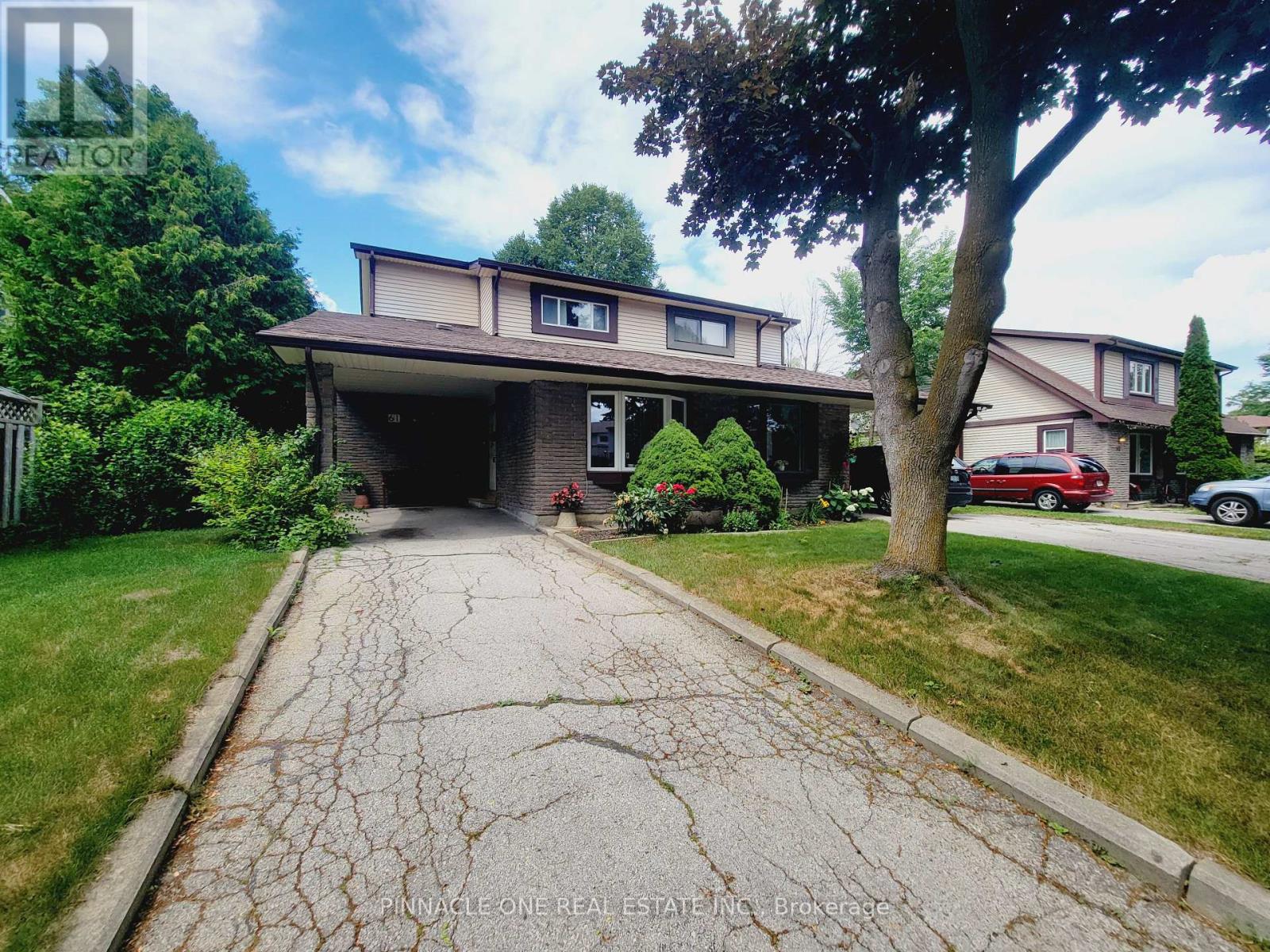 Property at 61 APPLEGATE CRESCENT image 1