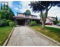 61 APPLEGATE CRESCENT, Toronto, Ontario