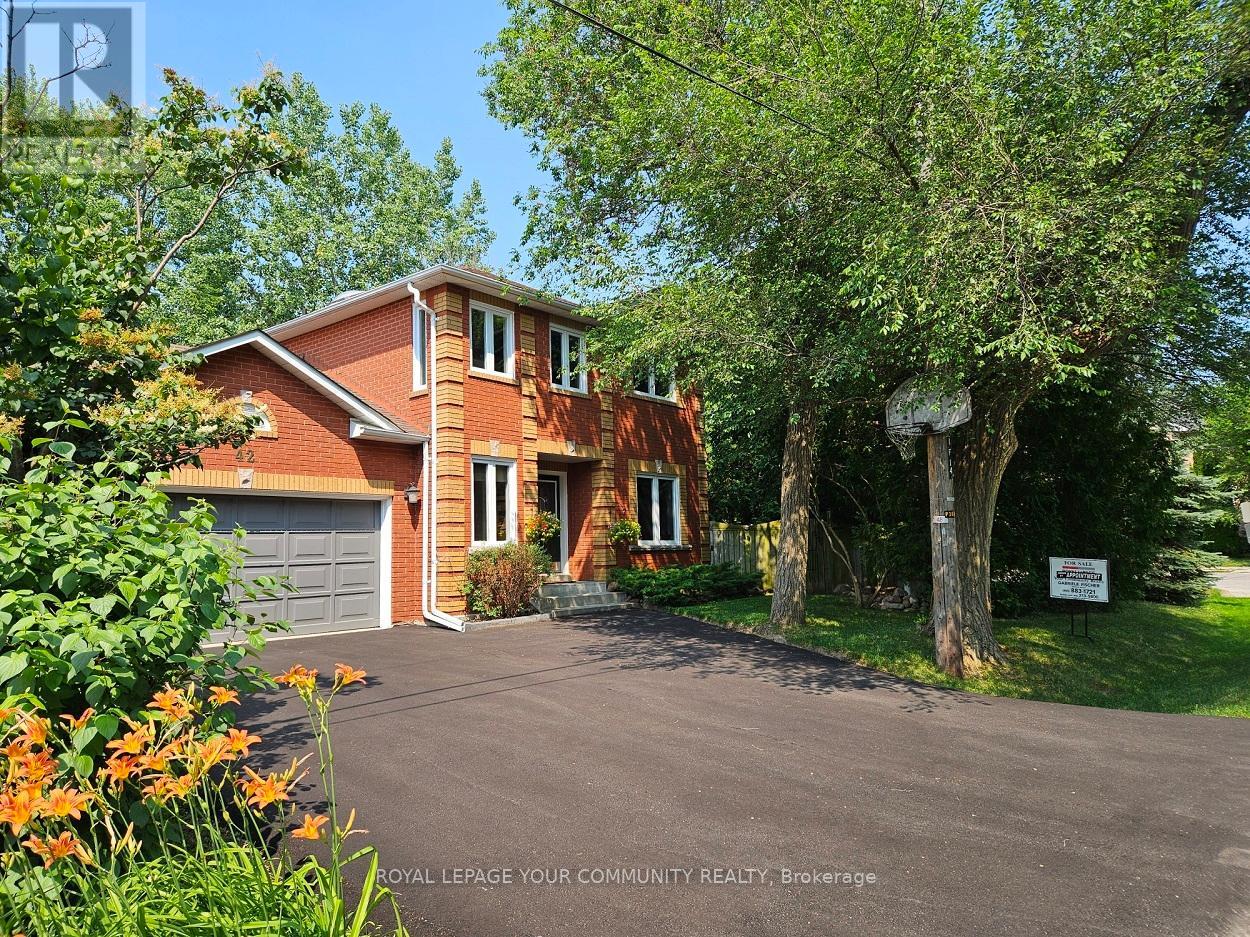 Property at 42 WILLOWBANK AVENUE image 1
