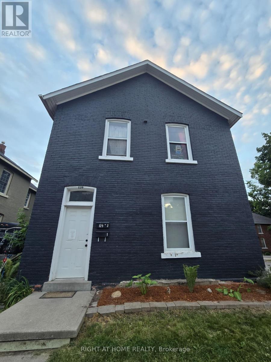 Property at 129 MARY STREET image 3