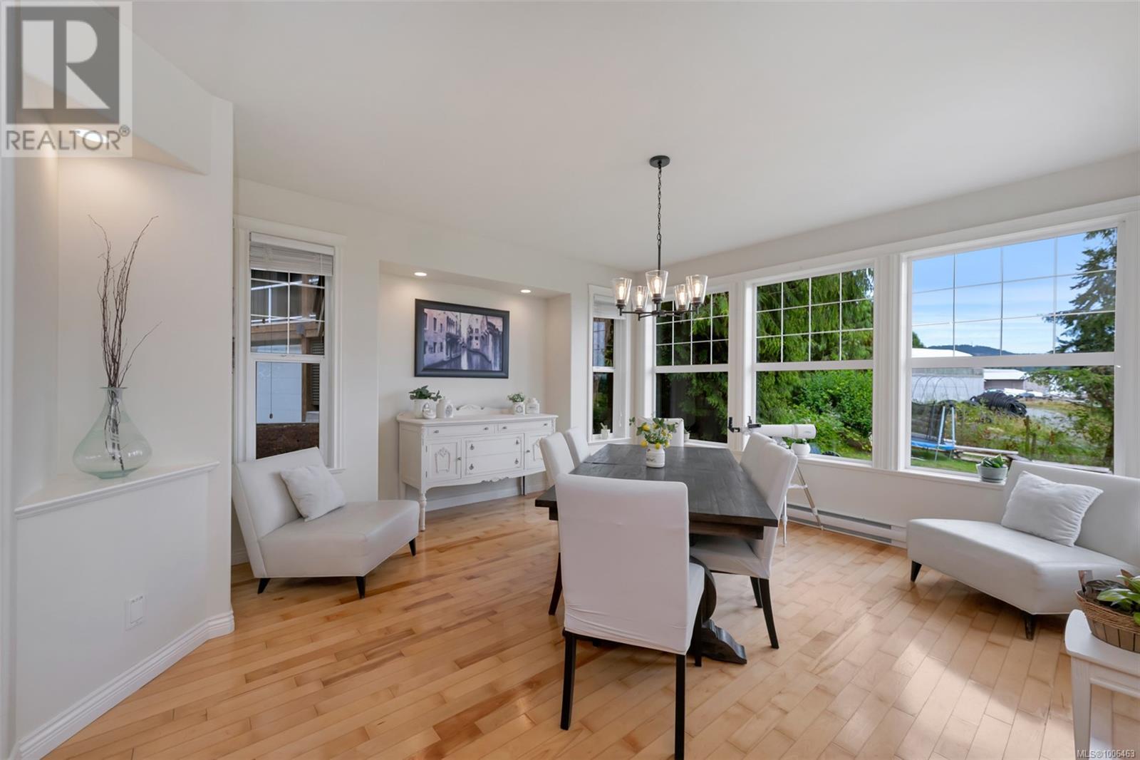 Property at 7376 Ridgedown Crt image 4